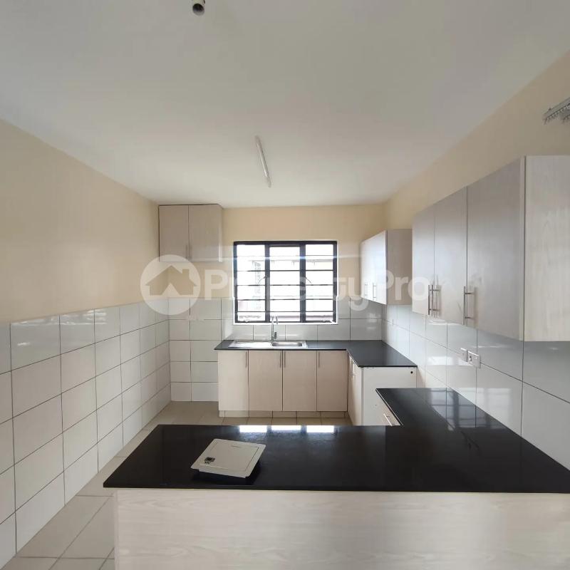 1 bedroom mini flat Bungalow Houses for rent Elgon View close to Moi