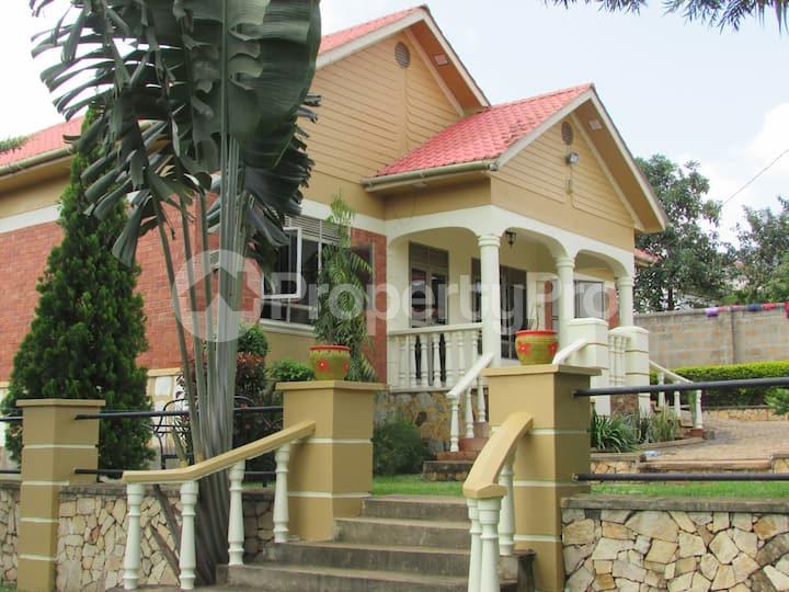 4 bedroom Villa for sale Namugongo nsawo estate  Kira Wakiso Central - 0