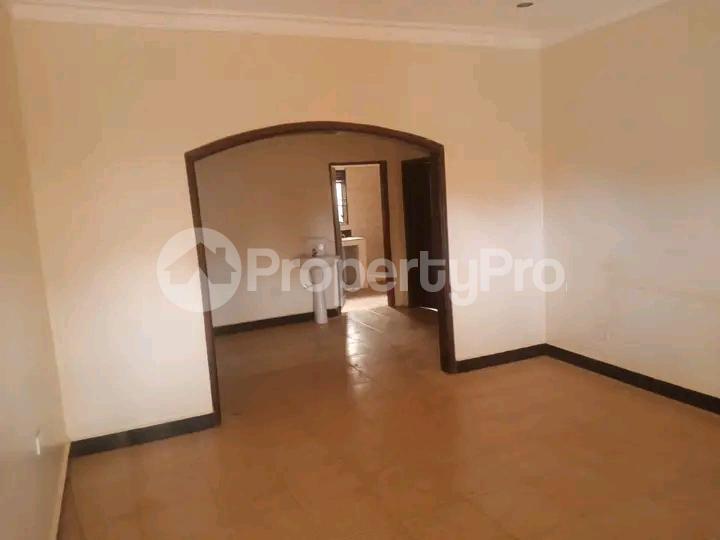 4 bedroom Bungalow Apartment for sale Namugongo road  Kampala Central Kampala Central - 3