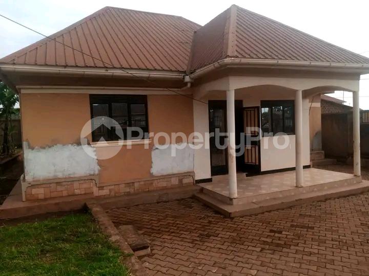 4 bedroom Bungalow Apartment for sale Namugongo road  Kampala Central Kampala Central - 7