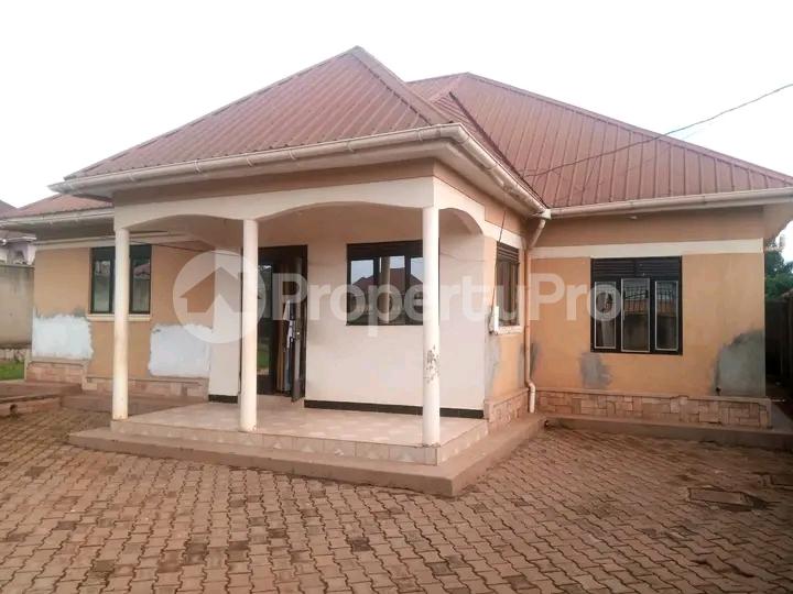 4 bedroom Bungalow Apartment for sale Namugongo road  Kampala Central Kampala Central - 6