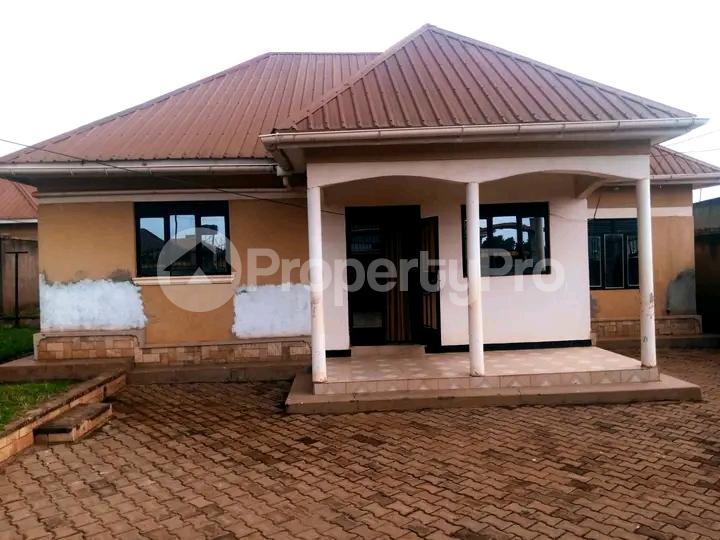 4 bedroom Bungalow Apartment for sale Namugongo road  Kampala Central Kampala Central - 9