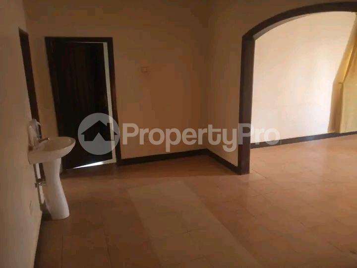 4 bedroom Bungalow Apartment for sale Namugongo road  Kampala Central Kampala Central - 2