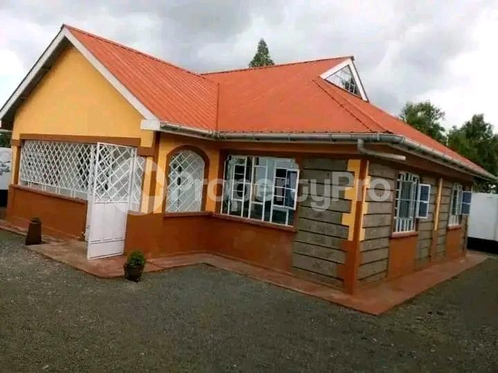 2 bedroom Bungalow Houses for rent Mukurweini Nyeri - 0