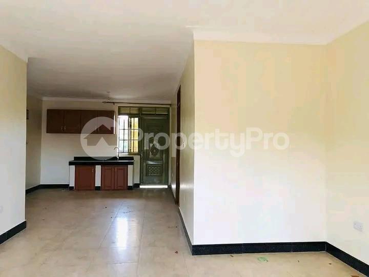2 bedroom Bungalow Apartment for rent Munyonyo road Munyonyo Kampala Central - 3