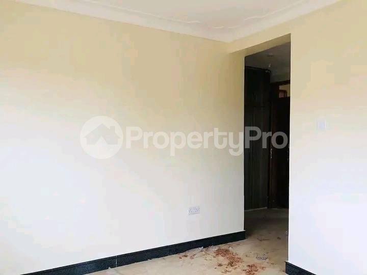 2 bedroom Bungalow Apartment for rent Munyonyo road Munyonyo Kampala Central - 4