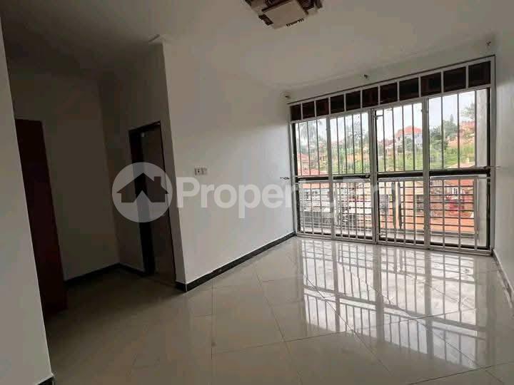 2 bedroom Apartment Block Apartment for rent Munyonyo road Munyonyo Kampala Central - 3