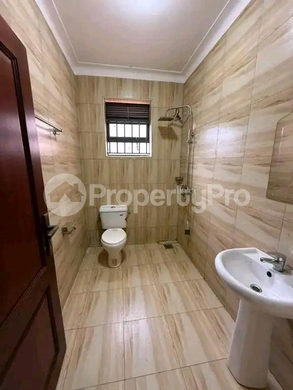 3 bedroom Apartment for rent Salaama road  Munyonyo Kampala Central - 3