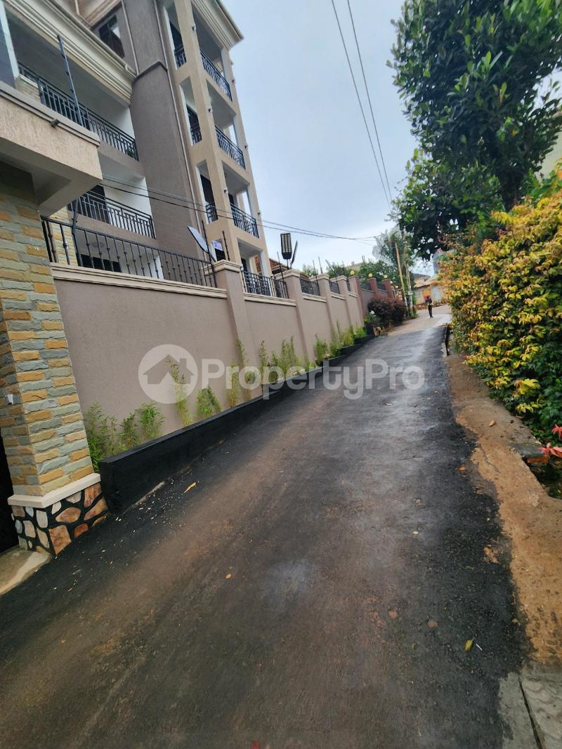 3 bedroom Apartment for rent Lukuli road Munyonyo Kampala Central - 1