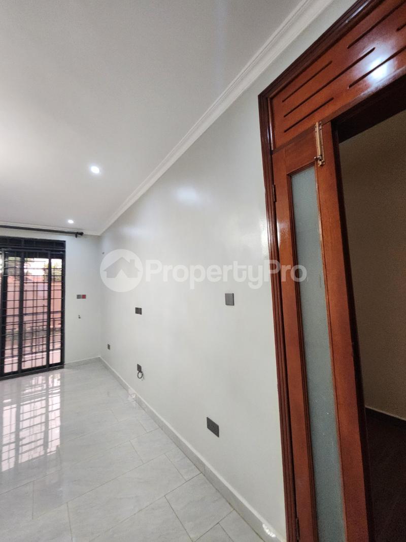 3 bedroom Apartment for rent Lukuli road Munyonyo Kampala Central - 2