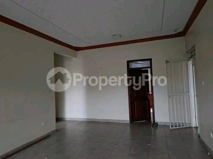 2 bedroom Apartment Block Apartment for rent Mutungo Kampala Central - 7