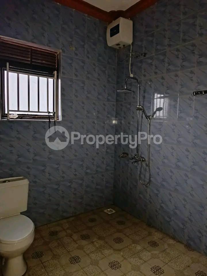 2 bedroom Apartment Block Apartment for rent Mutungo Kampala Central - 6