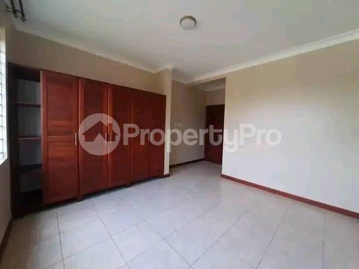 4 bedroom Apartment Block Apartment for rent Mutungo road Kampala Central - 0