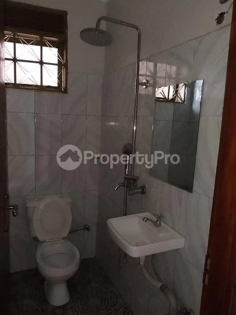 1 bedroom mini flat  Apartment Block Apartment for rent Mutungo mbuya road  Mbuya Kampala Central - 2