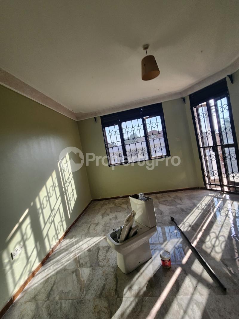 2 bedroom Apartment for rent Muyenga road Makindye Kampala Central - 3