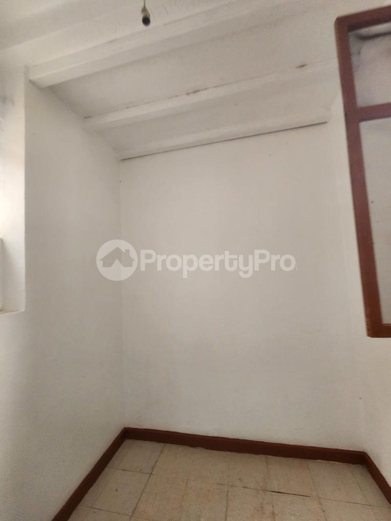 2 bedroom Apartment for rent Tank hill road Makindye Kampala Central - 6