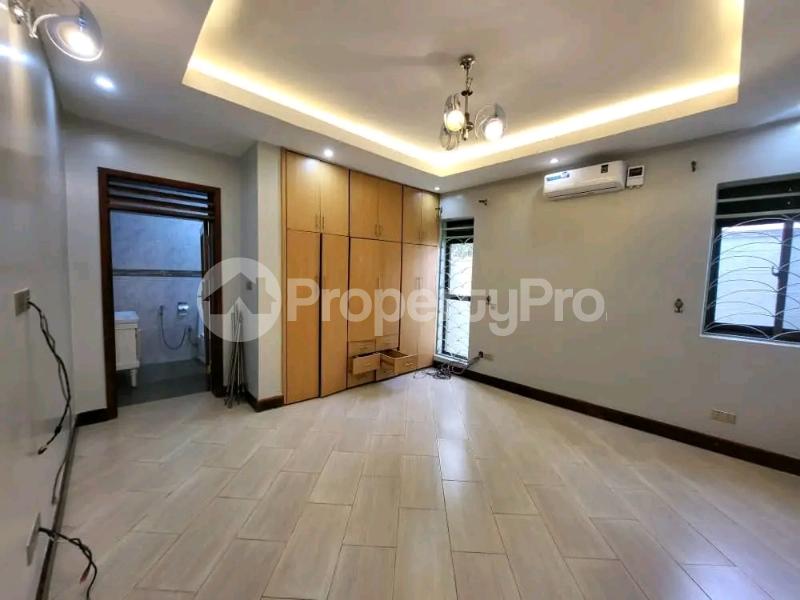 3 bedroom Villa for rent Muyenga road  Makindye Kampala Central - 3