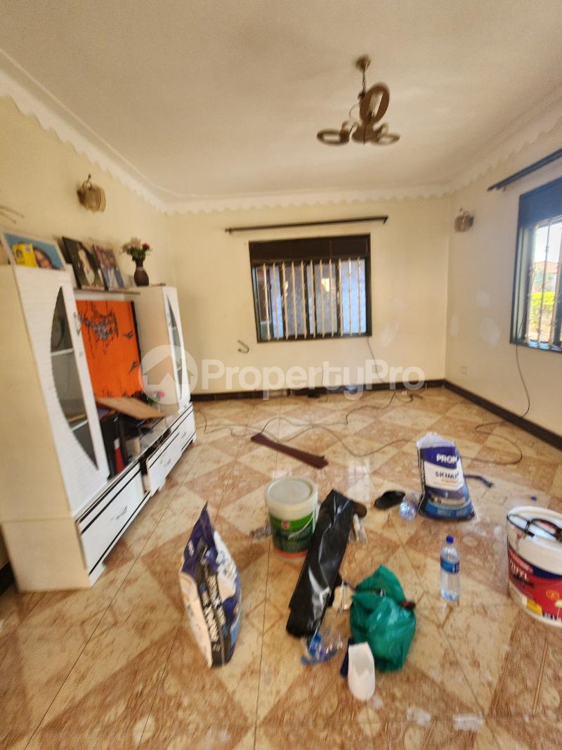 3 bedroom Apartment for rent Bukasa road Makindye Kampala Central - 5