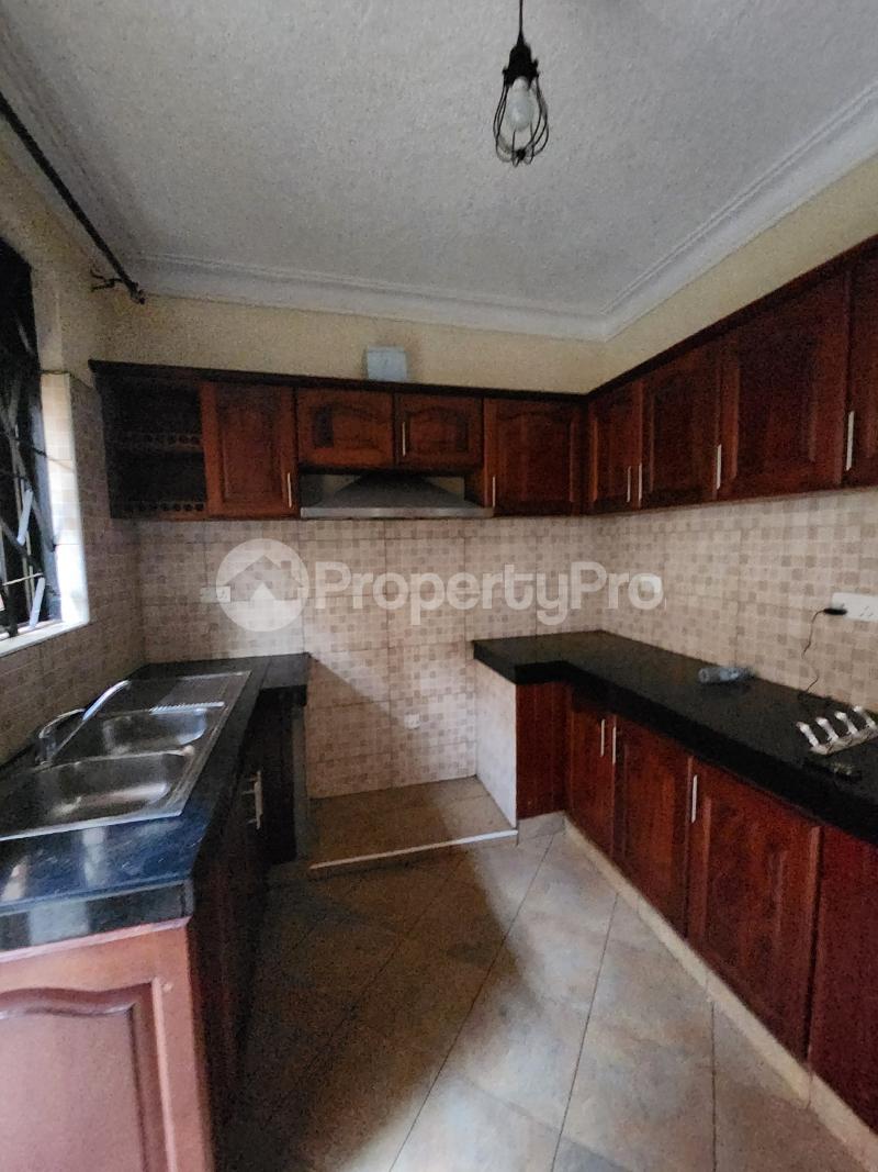3 bedroom Apartment for rent Kiwafu road  Makindye Kampala Central - 3