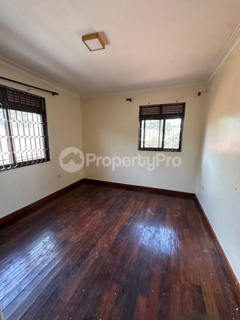 4 bedroom Villa for rent Kironde road  Makindye Kampala Central - 7