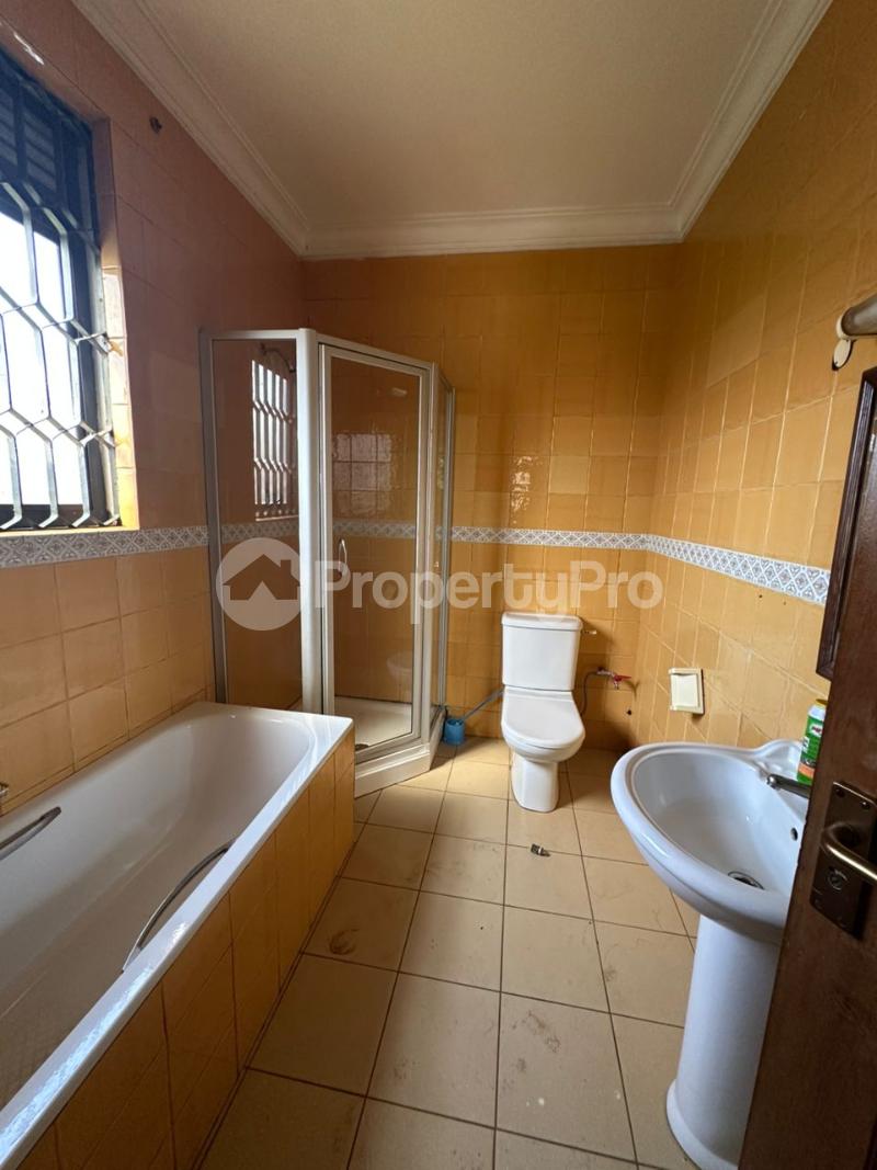 4 bedroom Villa for rent Kironde road  Makindye Kampala Central - 6