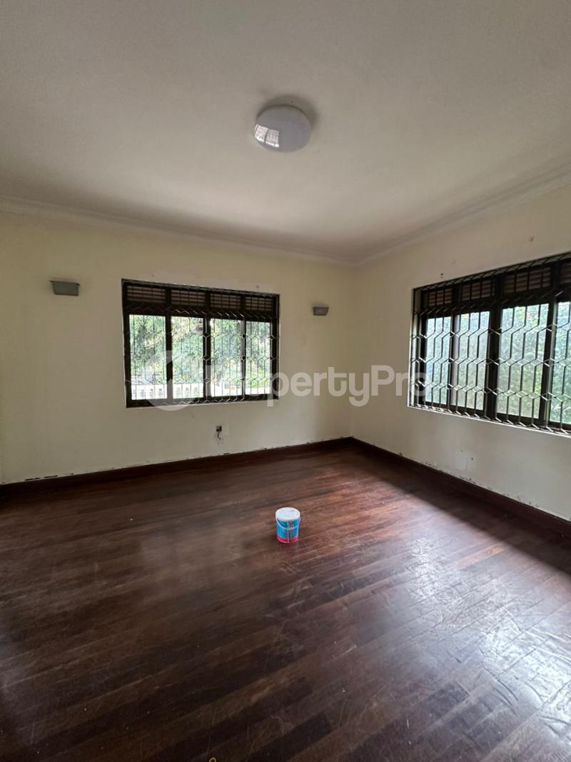4 bedroom Villa for rent Kironde road  Makindye Kampala Central - 2