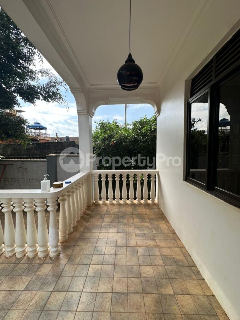 4 bedroom Villa for rent Kironde road  Makindye Kampala Central - 8