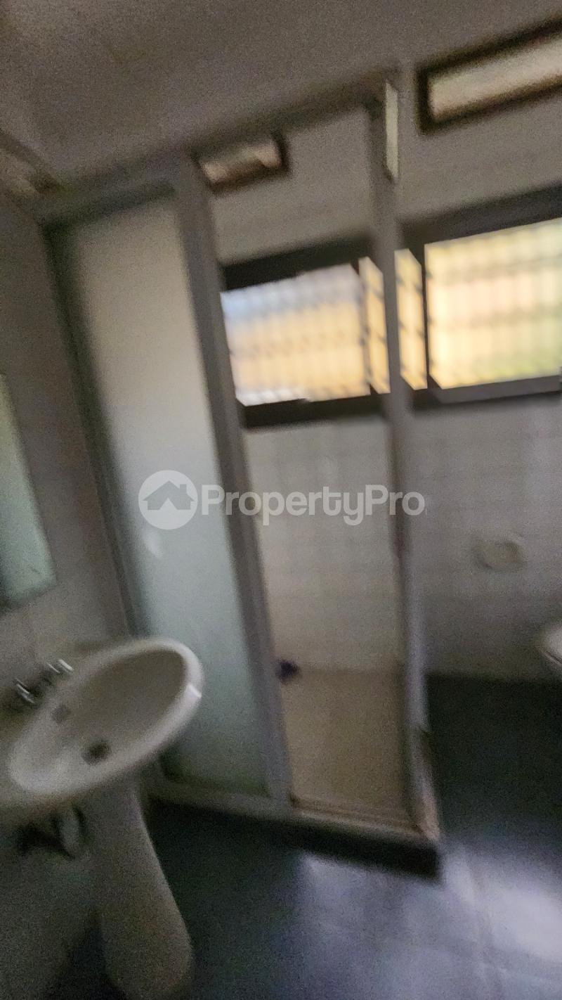 4 bedroom Villa for rent Zimwe road  Makindye Kampala Central - 6