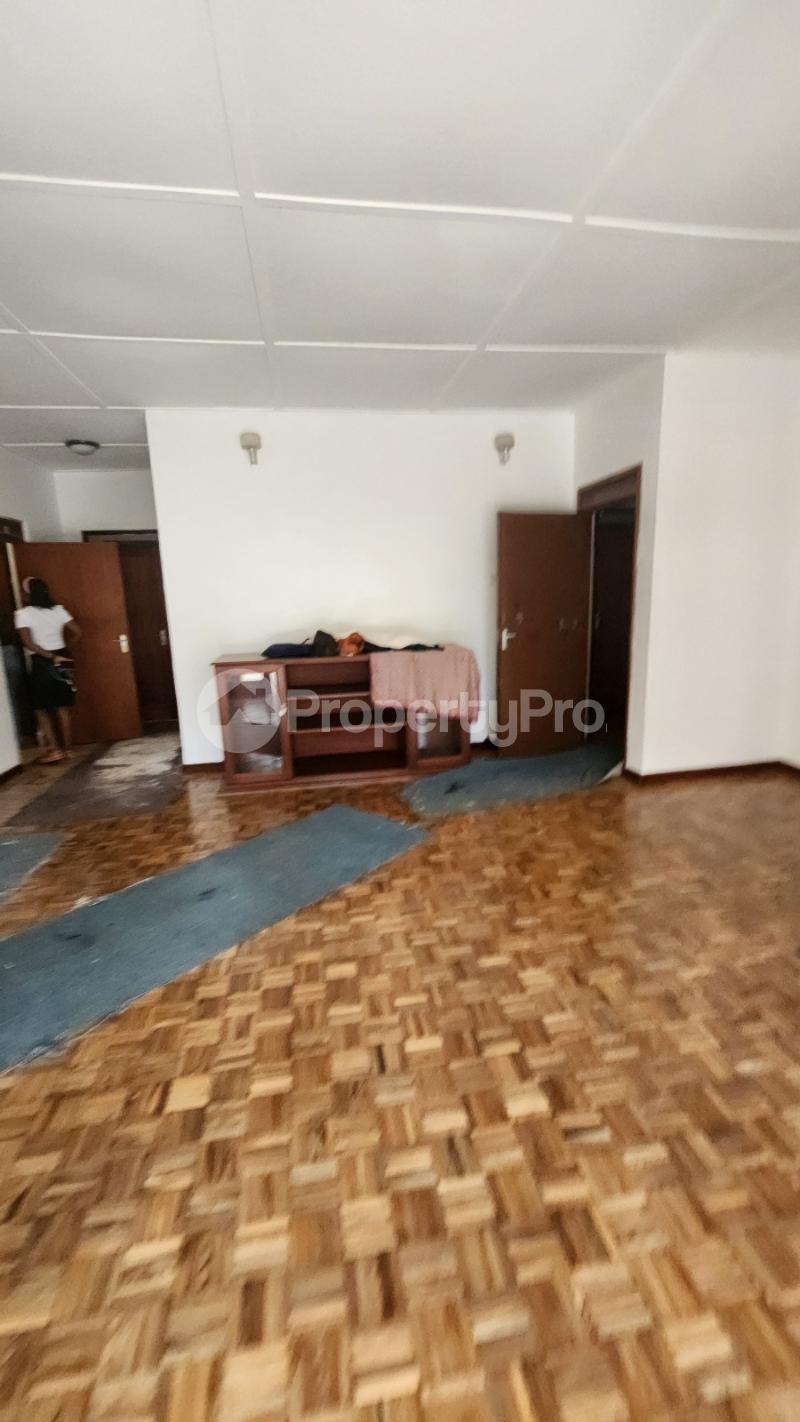 4 bedroom Villa for rent Zimwe road  Makindye Kampala Central - 2