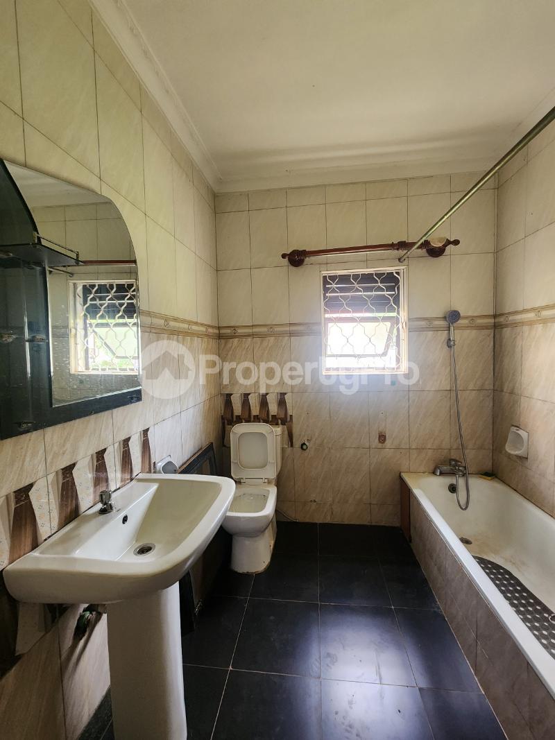 4 bedroom Villa for rent Kalunji road Makindye Kampala Central - 3