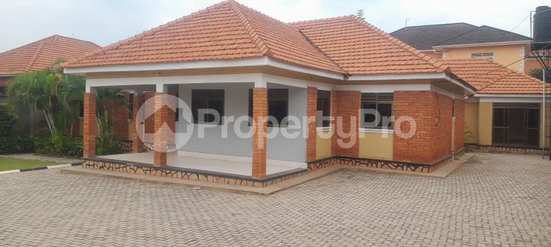 4 bedroom Villa for rent Bukasa road Makindye Kampala Central - 0