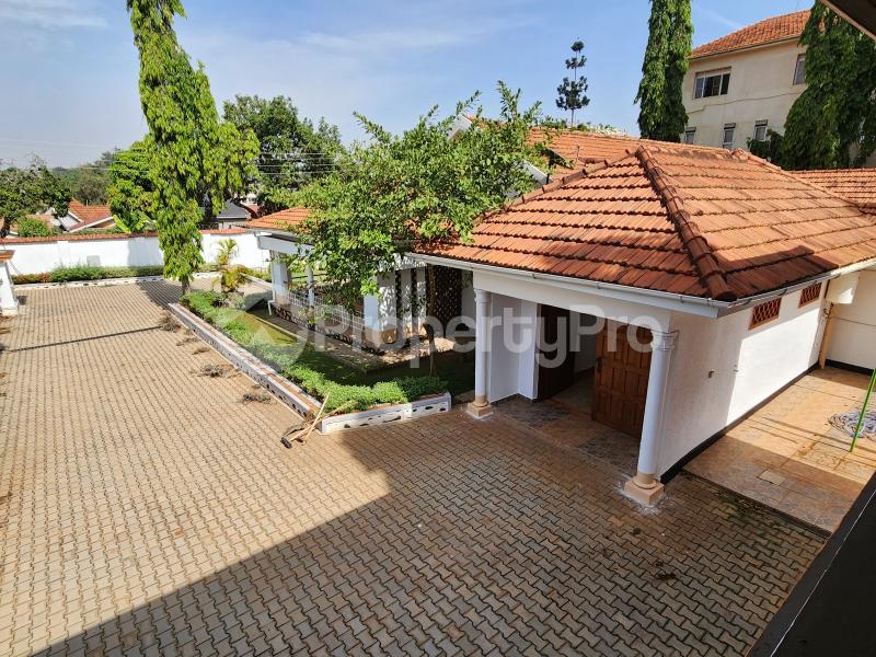 4 bedroom Villa for rent Muyenga road Makindye Kampala Central - 0
