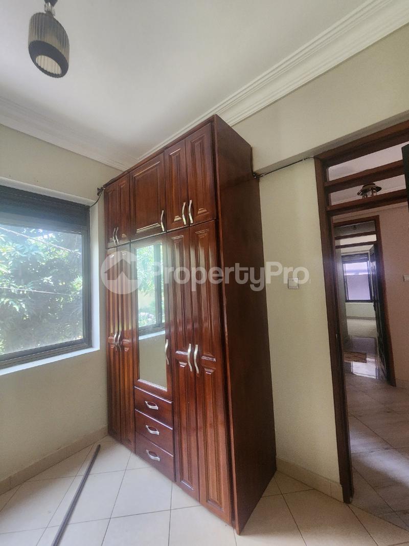 4 bedroom Villa for rent Nalule road Makindye Kampala Central - 3