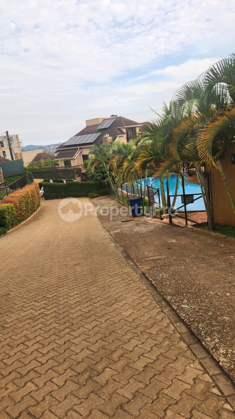 4 bedroom Villa for rent Kiwafu road  Makindye Kampala Central - 5