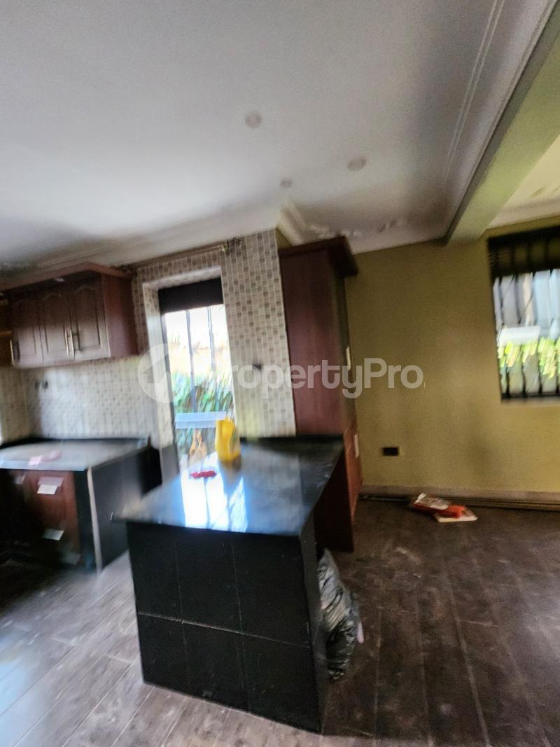 3 bedroom Apartment for rent Bukasa road Makindye Kampala Central - 4