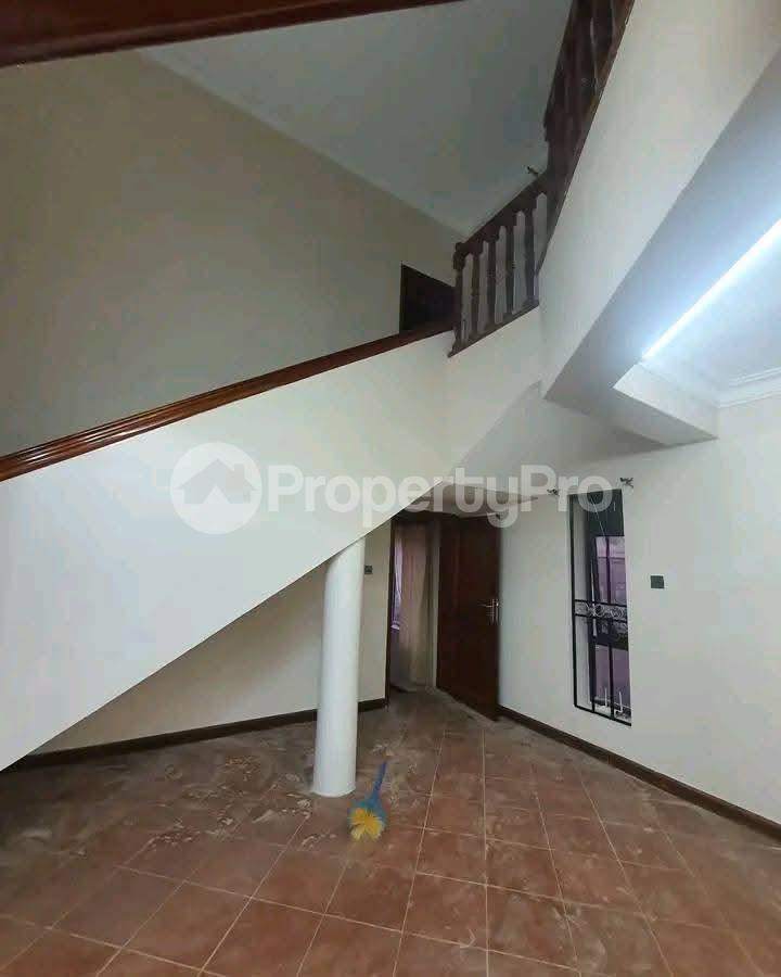 5 bedroom Villa for rent Bukasa road Makindye Kampala Central - 3