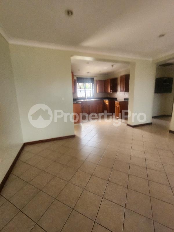 3 bedroom Apartment for rent Kiwafu road  Makindye Kampala Central - 5