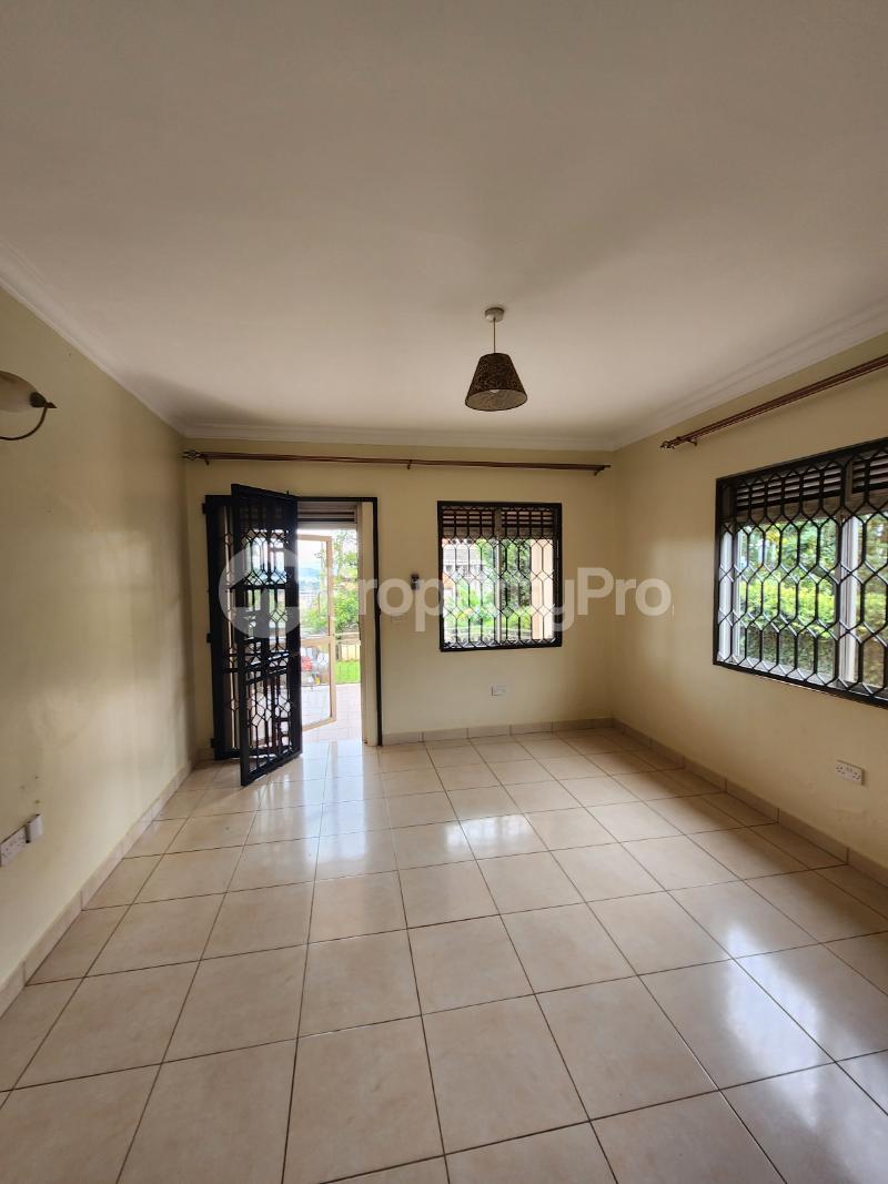 3 bedroom Villa for rent Mitaala road  Kansanga Kampala Central - 2