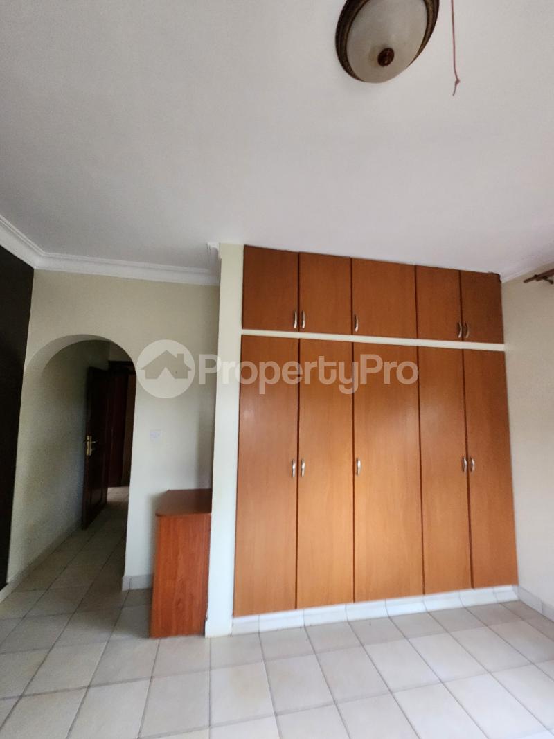 3 bedroom Villa for rent Mitaala road  Kansanga Kampala Central - 3