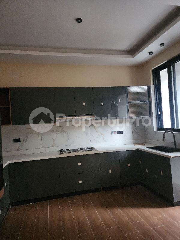 4 bedroom Apartment Block Apartment for rent Kiwafu road  Makindye Kampala Central - 4