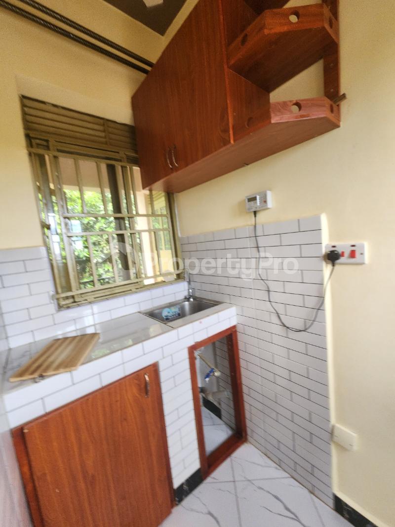 1 bedroom mini flat  Apartment for rent Kananura road Makindye Kampala Central - 5
