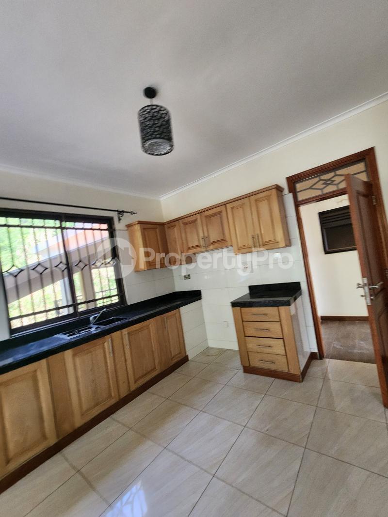1 bedroom mini flat  Apartment for rent Muyenga road Makindye Kampala Central - 3