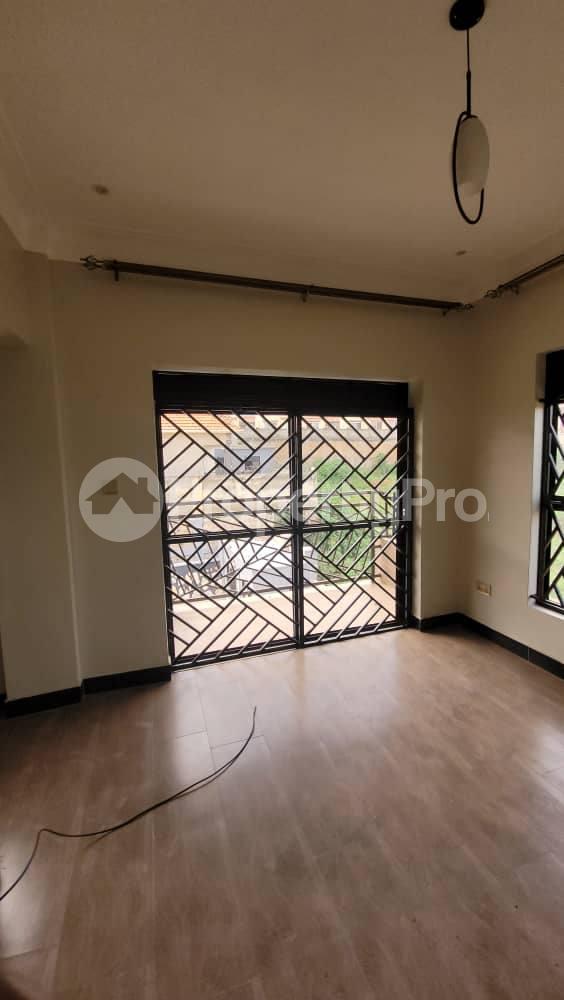 1 bedroom mini flat  Apartment Block Apartment for rent Naalya road Kampala Central - 4