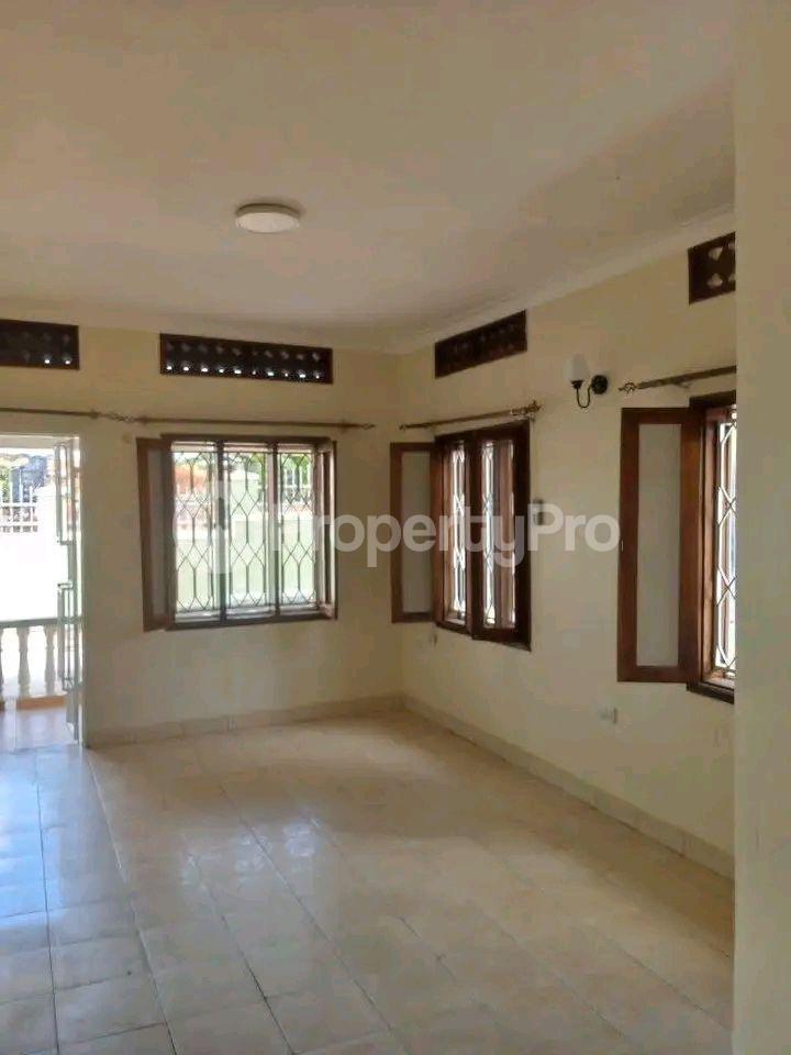3 bedroom Apartment Block Apartment for rent Naalya road Kampala Central - 1
