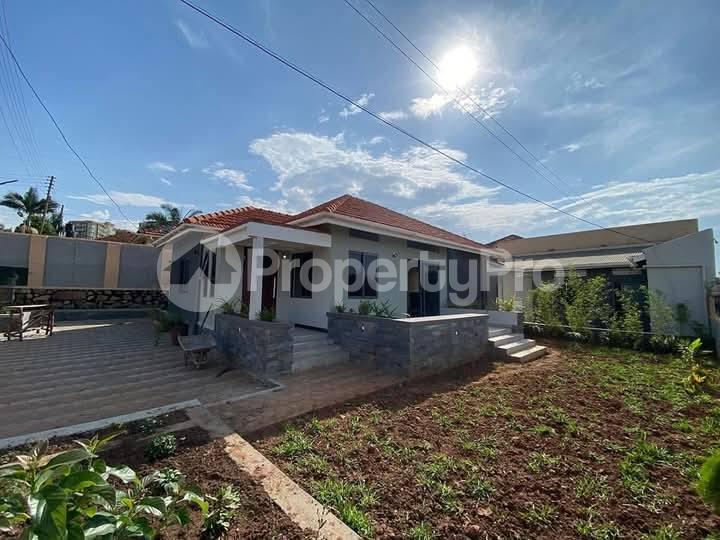 3 bedroom Bungalow Apartment for rent naalya road Kampala Central - 7