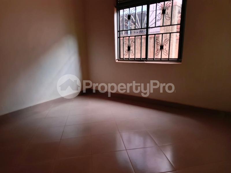 1 bedroom mini flat  Bungalow Apartment for rent Naalya road  Kampala Central - 5