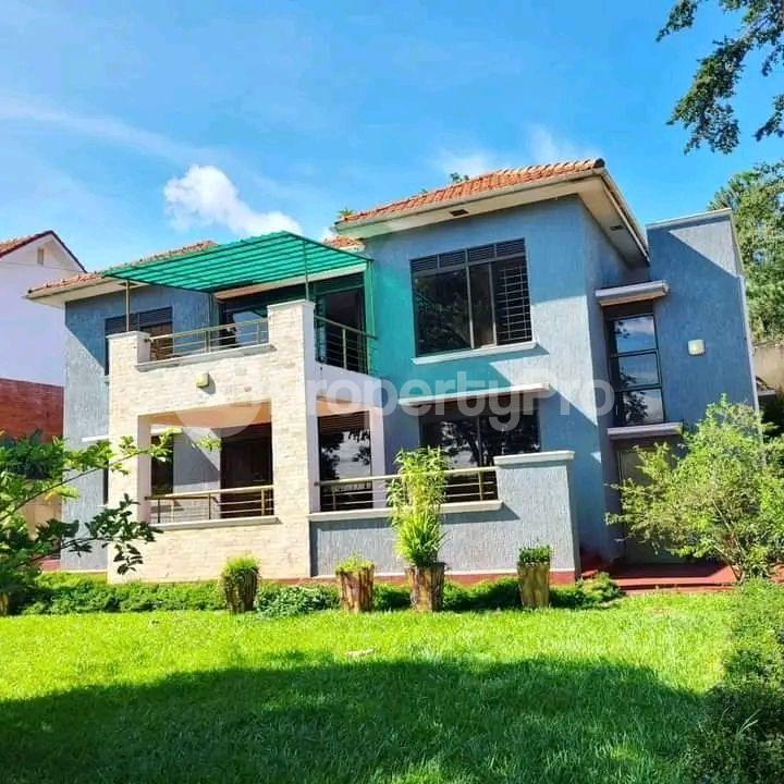 3 bedroom Apartment Block Apartment for rent Naguru road Kampala Central - 1