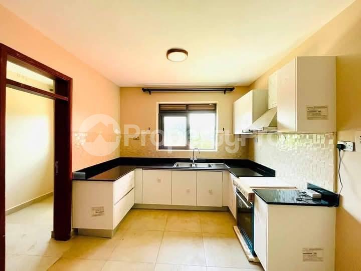 4 bedroom Apartment Block Apartment for rent Naguru road Kampala Central - 3