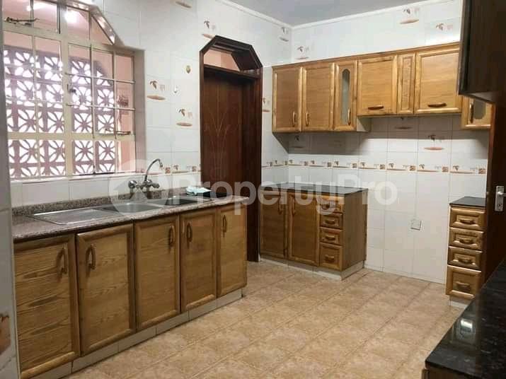 2 bedroom Bungalow Houses for rent Nairobi West Nairobi West Nairobi