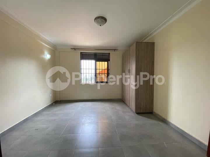 3 bedroom Apartment Block Apartment for rent Najjera road Wakiso Central - 2